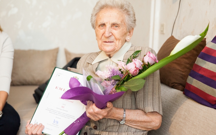 Öt dédunoka szeretetében