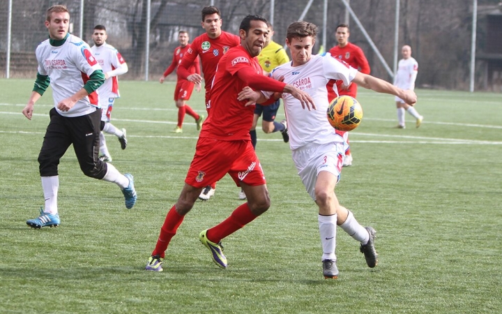 Labdarúgás: később az Ajka ellen