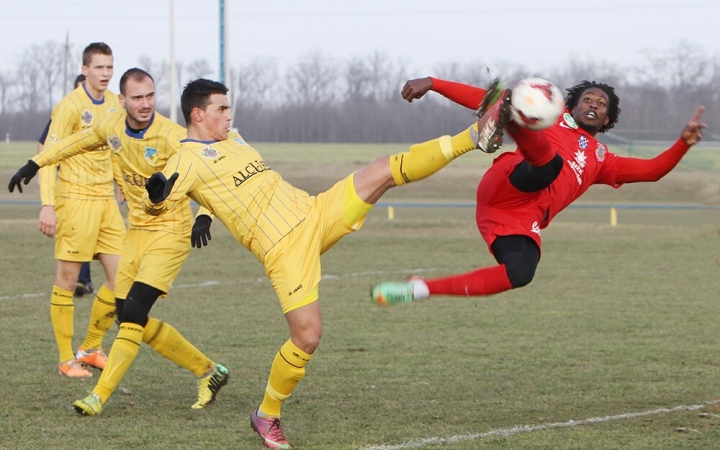 Labdarúgás: Pálhalmán az Ajka ellen