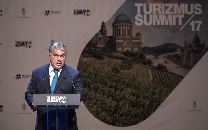 "A turizmus a hazaszeretet egyik formája"