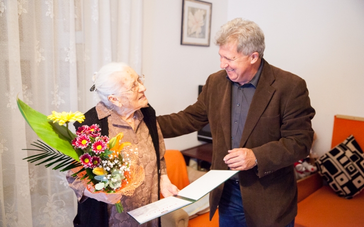 Több mint hatvan éve él a városban