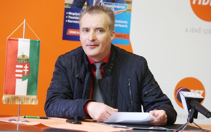 A városi nyugdíjasok idén is kapnak karácsonyi pénzt