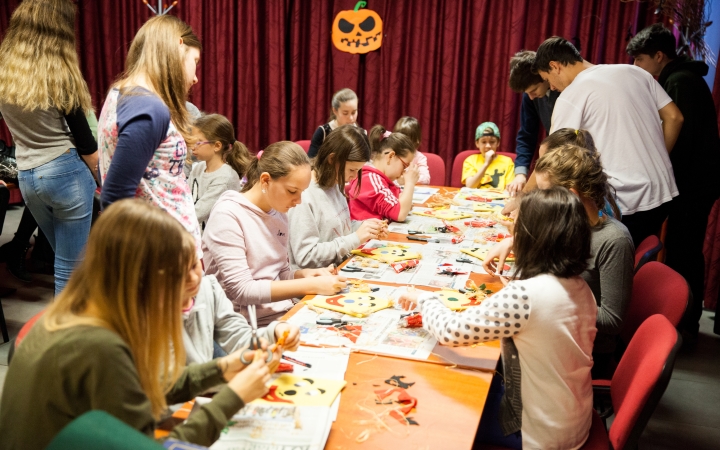 Boszorkányműhely az MMK-ban