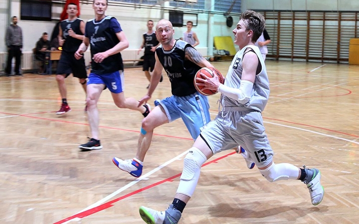 Tisztes helytállás a junioroknál