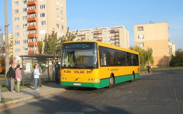 Buszközlekedés: hozzák vissza a tizenhármast!