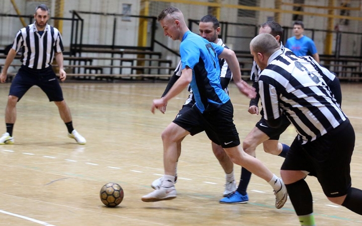 Már futsaloznak a kispályások