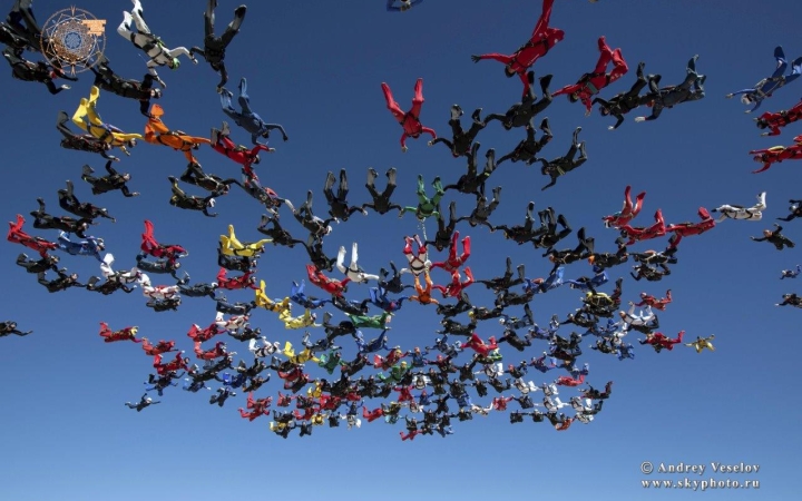 Hétszer nyitotta ki a mentőernyőt