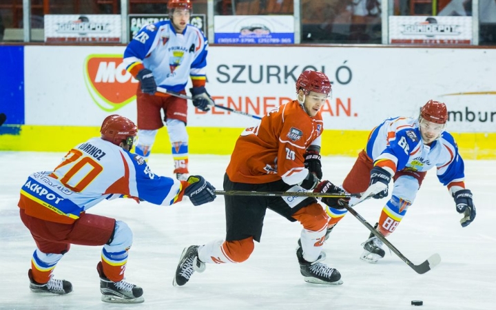 Remek erősítés az Acélbikáknál