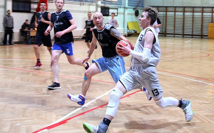 Visszavágtak a Sárkányok