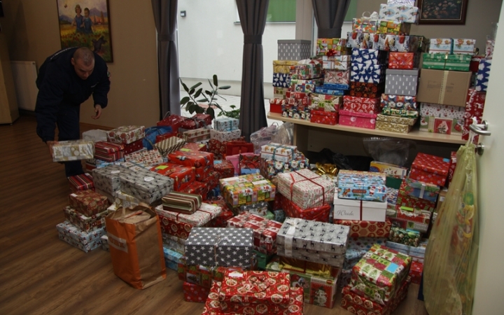 Dobozokba rejtett szeretet