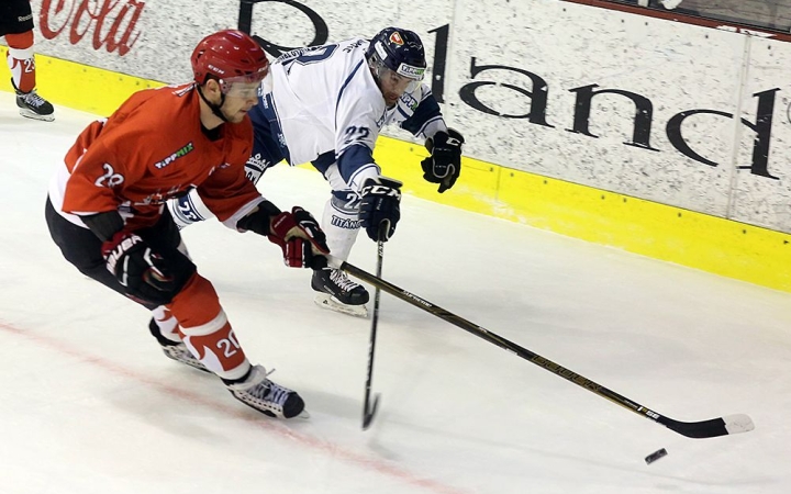 Csúnya pofonba szaladt bele a DAB