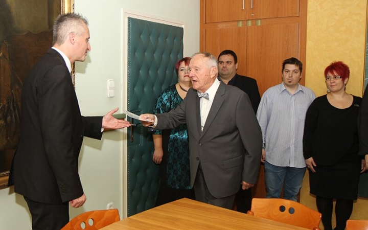 Jogerősen Cserna Gábor a polgármester