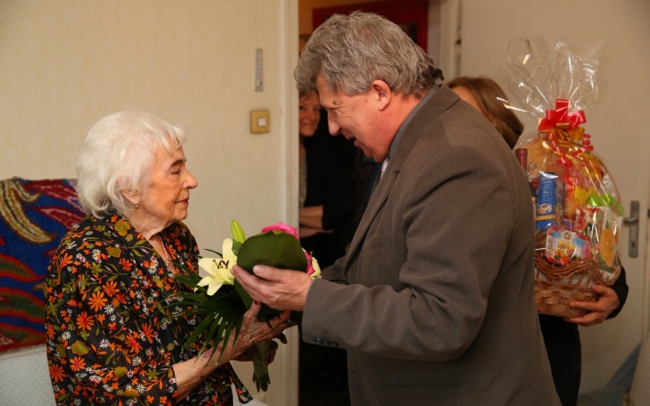 Száz éves lett Etelka néni