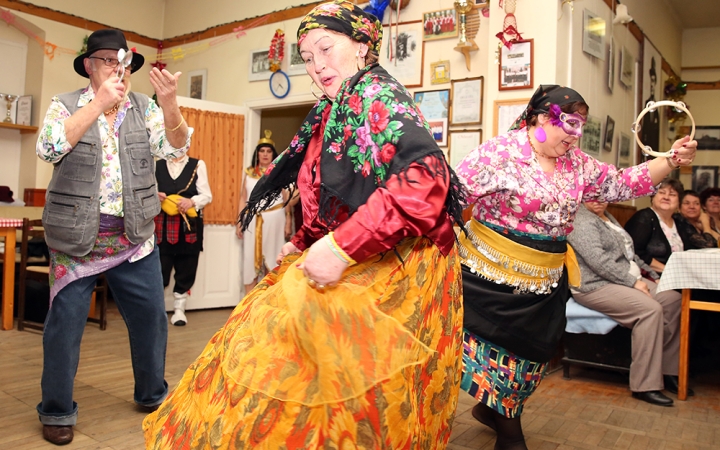 Állt a bál a nyugdíjasoknál