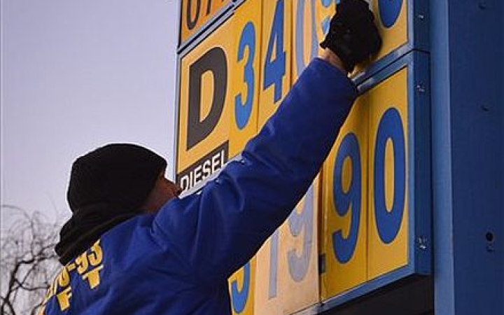 Még olcsóbb a tankolás