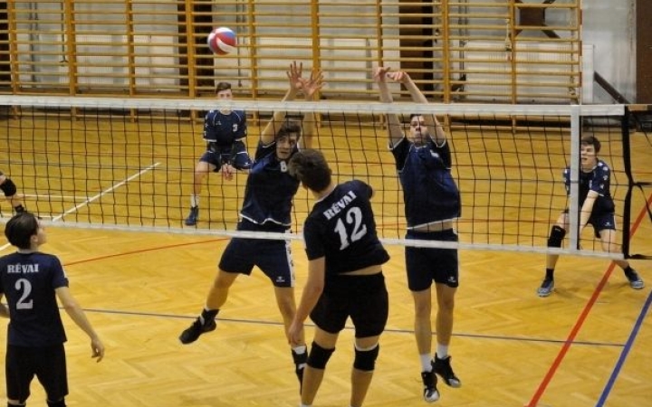 Amatőr röplabda tornát nyert a Hild!