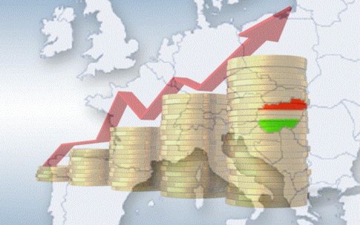 Nyolc év a fejlődés útján