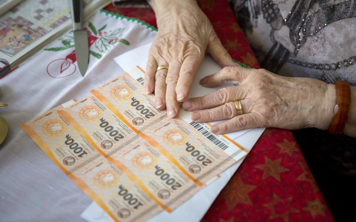 Húsvétra is kaphatnak Erzsébet-utalványt a nyugdíjasok 