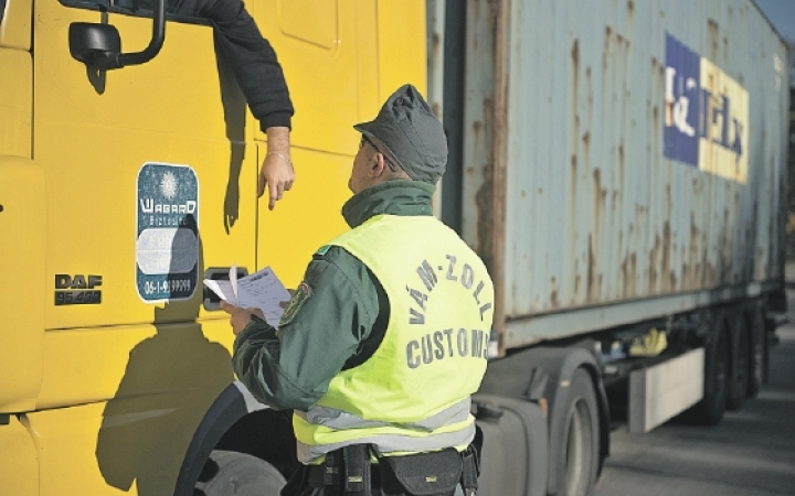 Ekáer - mindent vagy semmit