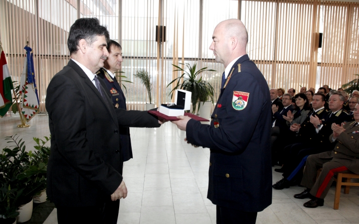 Dunaújvárosi az év tűzoltótisztje