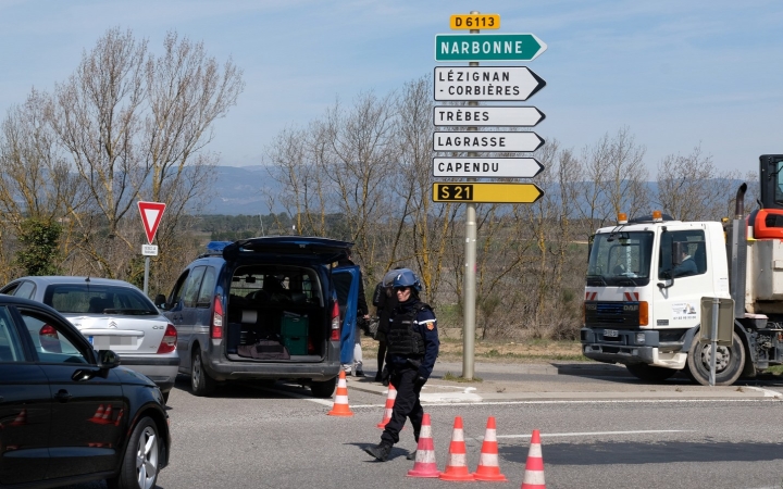 Agyonlőtték a három embert meggyilkoló, túszejtő muszlim terroristát