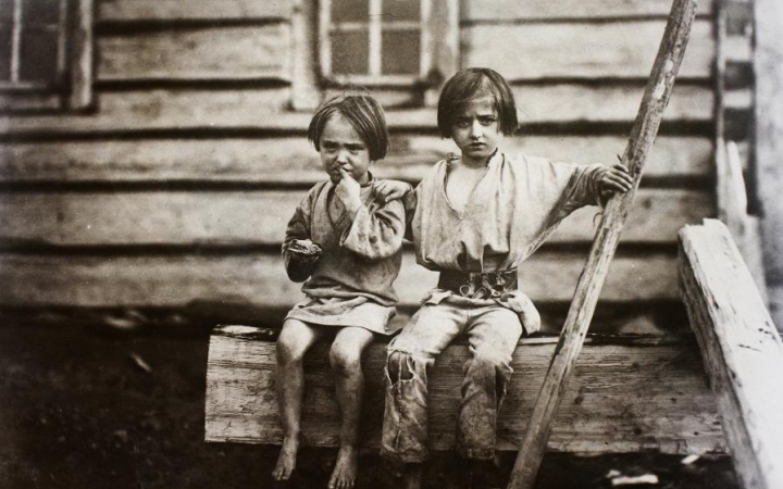 Tanmese páston ülőkről