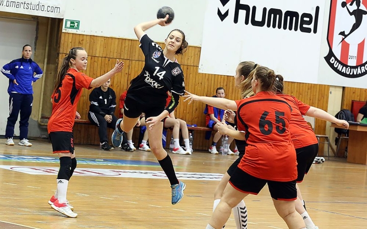 Más súlycsoportban a serdülők