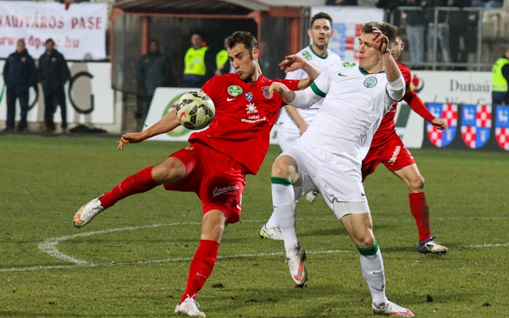 Labdarúgás: Fradi-siker a nyitányon