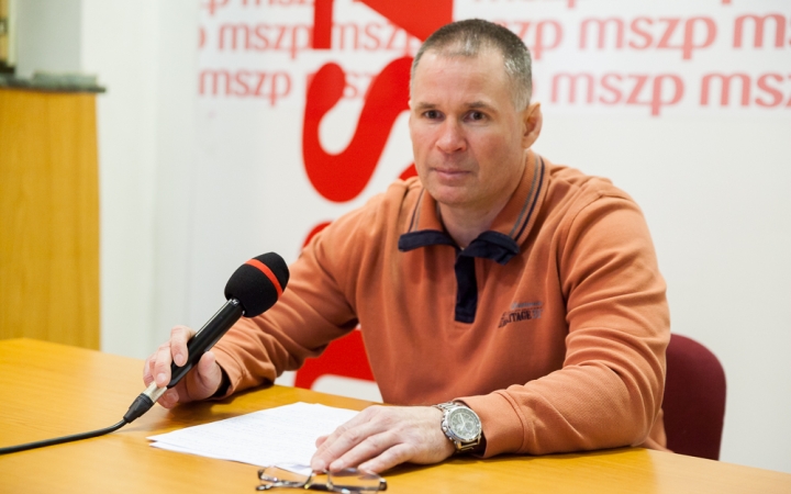 Program tíz pontban