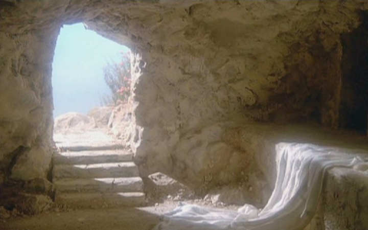 "Harmadnapon feltámadt a halottak közül"