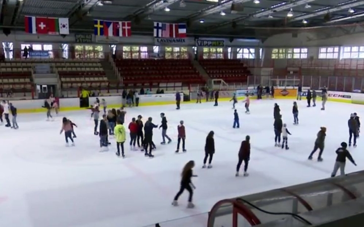 Szezonzáró a jégpályán