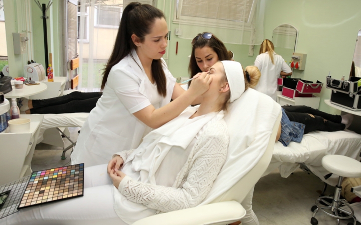 D+ Híradó - Szakmák Éjszakája, pollenszezon