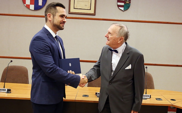 Pintér Tamás átvette a megbízólevelét