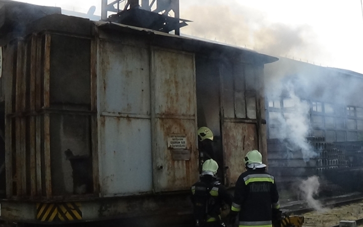 Daru égett a Papírgyári útnál