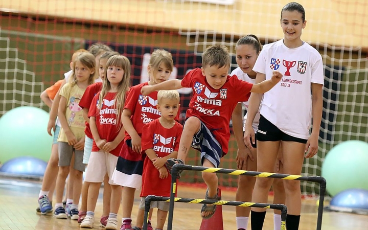 Oviolimpia a sportcsarnokban