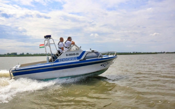 Ellenőrzések a Velencei-tavon