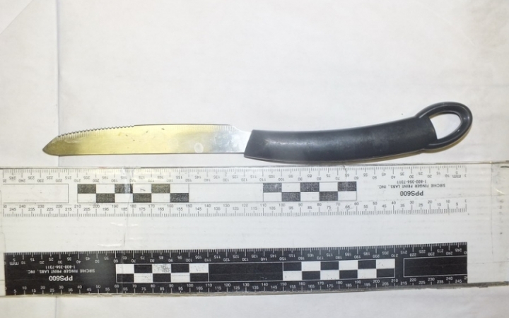 Késelés a munkásszállón