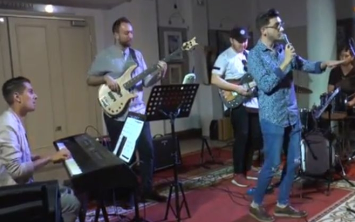 Két Farkassal tért vissza a Jazzy Stripe