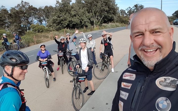 Két keréken túl a felén