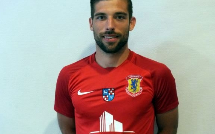 Új védőt igazolt a DPASE