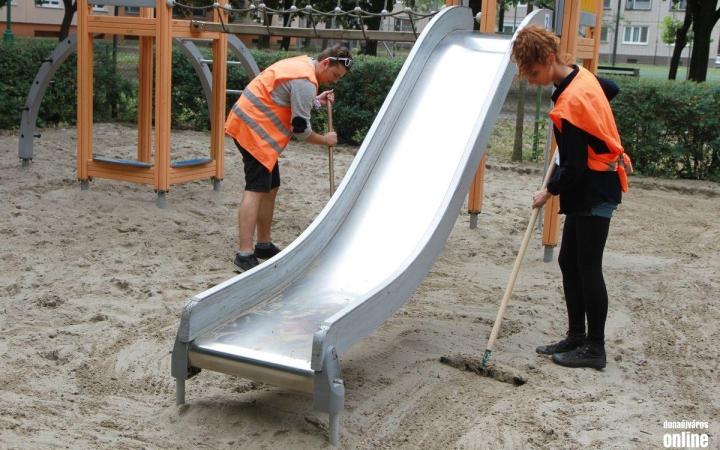 Újabb százmilliók a diákmunka programra