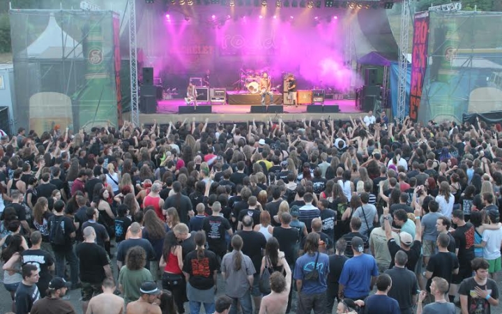 Rockmaraton - négy színpadon 120 zenekarral
