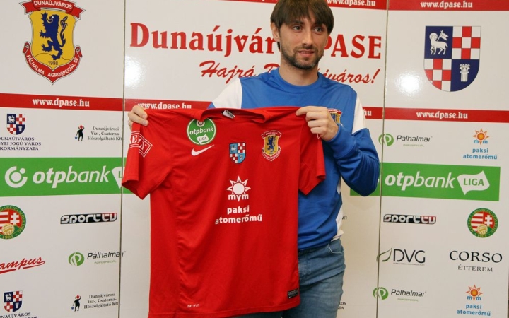 DPASE: gólerős csatár érkezett