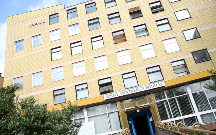 Jótékonykodó kézilabdázók