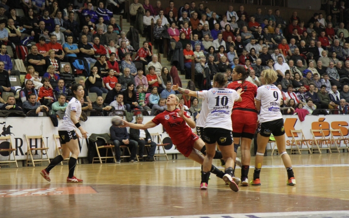 Kézilabda: véget ér az alapszakasz