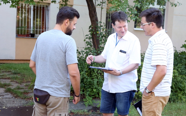 Járdák, utak, parkolók és ivókút