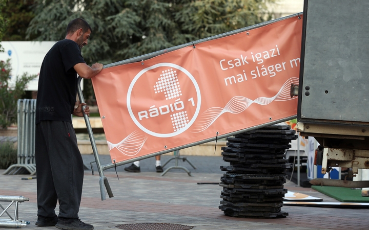 Balázsék stábja már megérkezett