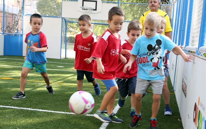 Elrajtolt az ovi foci bajnokság