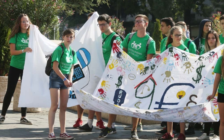 D+ Híradó - Centrum, köszöntés