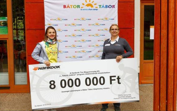 Hatszázan tekertek a Bátor Táborért